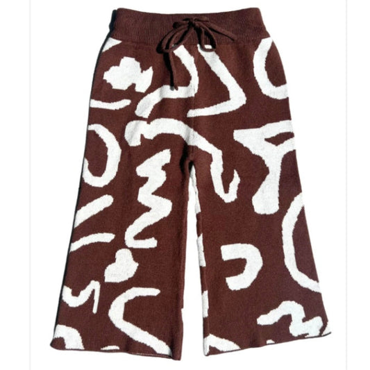 Soft knit pants chocolate with white swirls